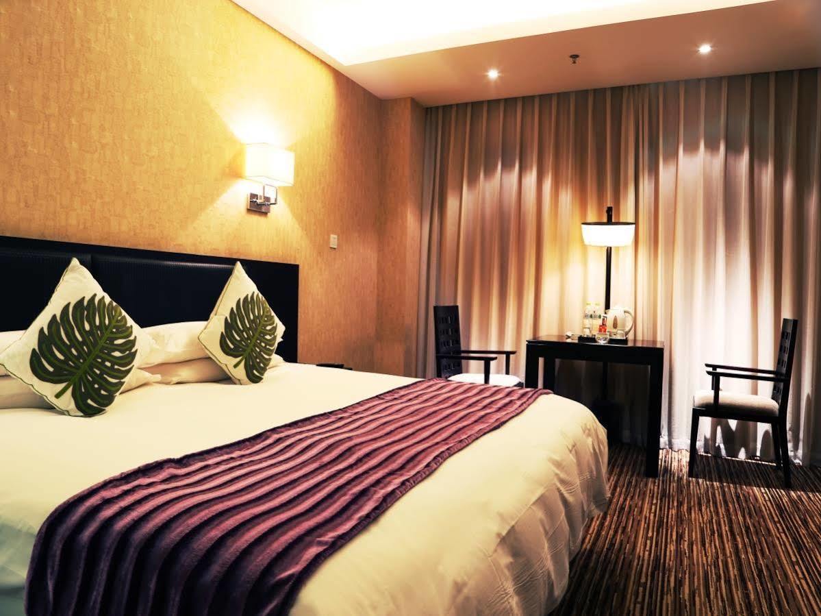 Ssaw Boutique Hotel Nanchang Bayi Square Exterior photo